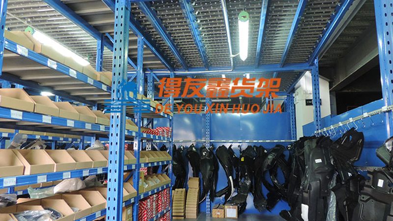成都汽车内饰改装批发，揭秘定制化内饰的流行趋势
